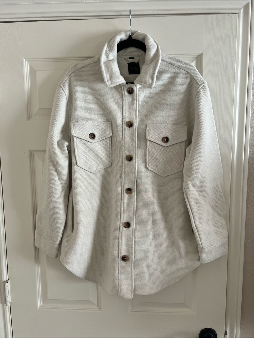 Classic Button-Front Shacket Jacket in Off-White